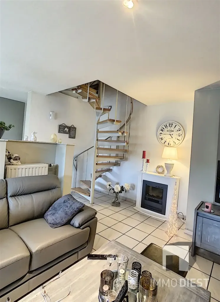 Séjour - Triplex avec Carport au Centre de Tessenderlo