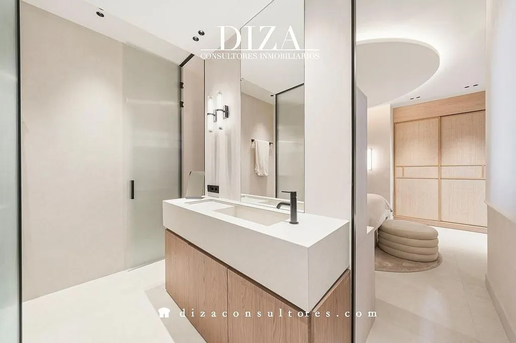 Salles de bain - Penthouse with Garden View in Salamanca