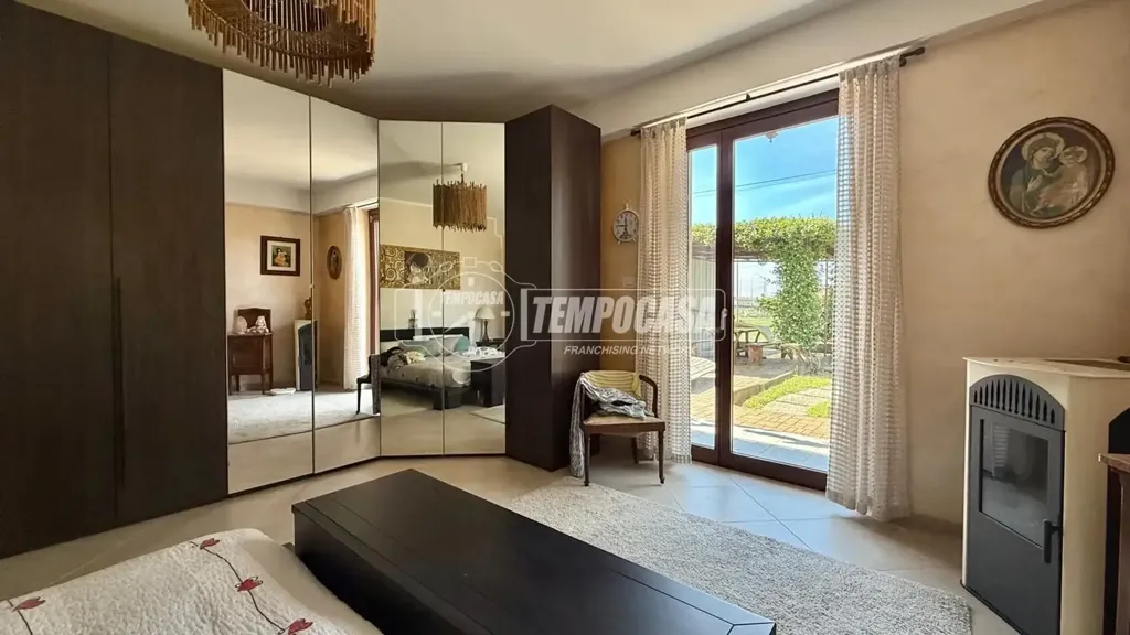 Magamistoad - Bifamiliar Villa with Garden in Ciriè