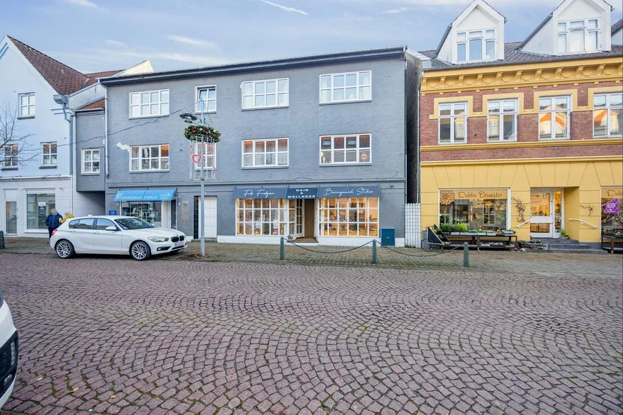 Välivaade - Mixed-Use Property with Garden in Brønderslev