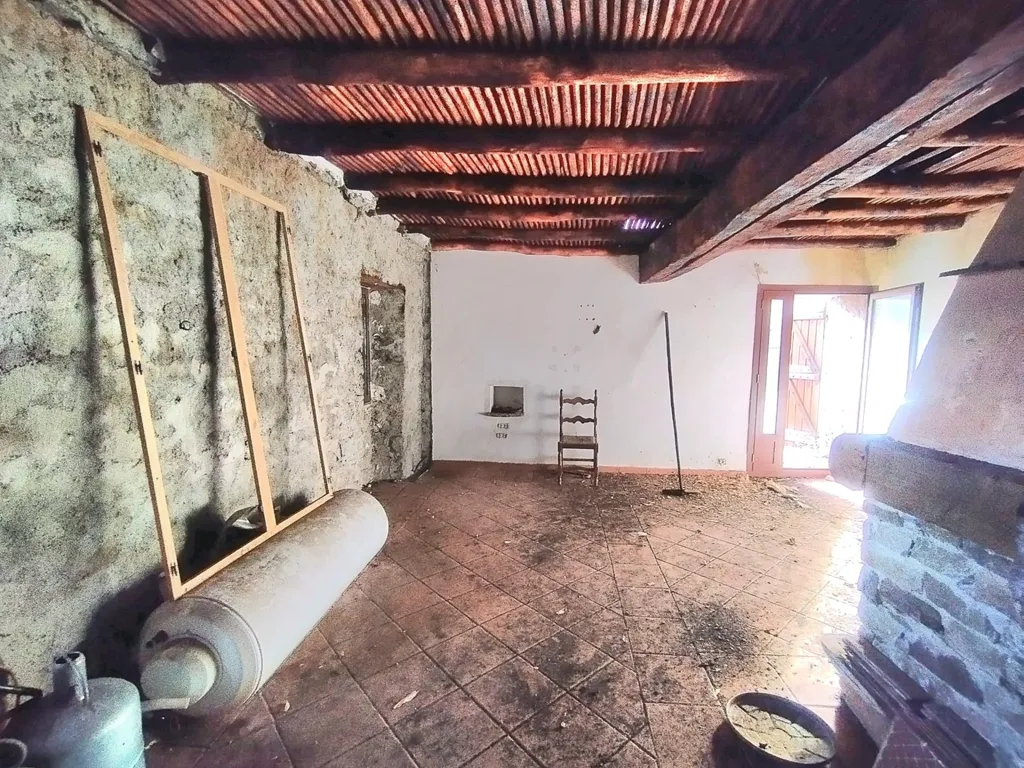 Pièces - Maison en Pierre à Rénover à Campodonico