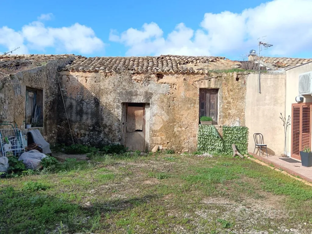 Jardin - Rustico with Land in Valderice