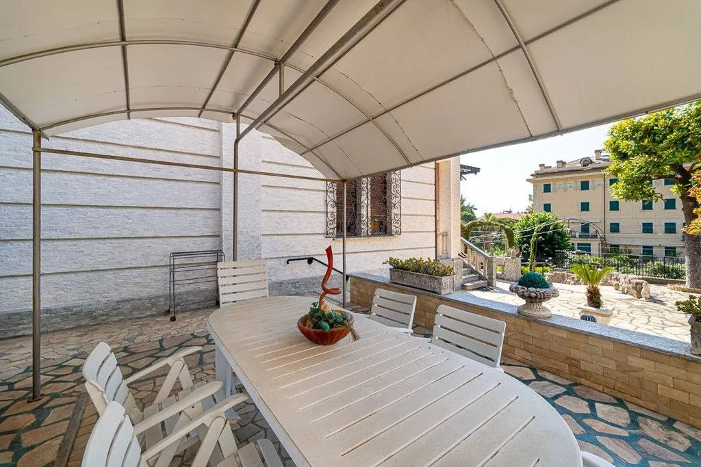 Terrasse - Luxury Villa with Sea View in Alassio