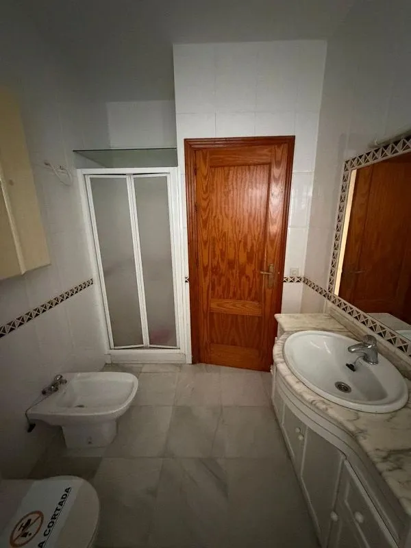 Salles de bain - Semi-Detached House with Pool in Huelva