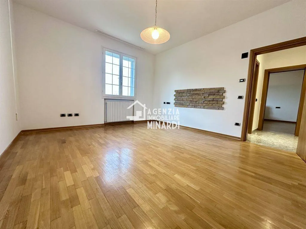 Elutuba - Independent House with Garden in Faenza