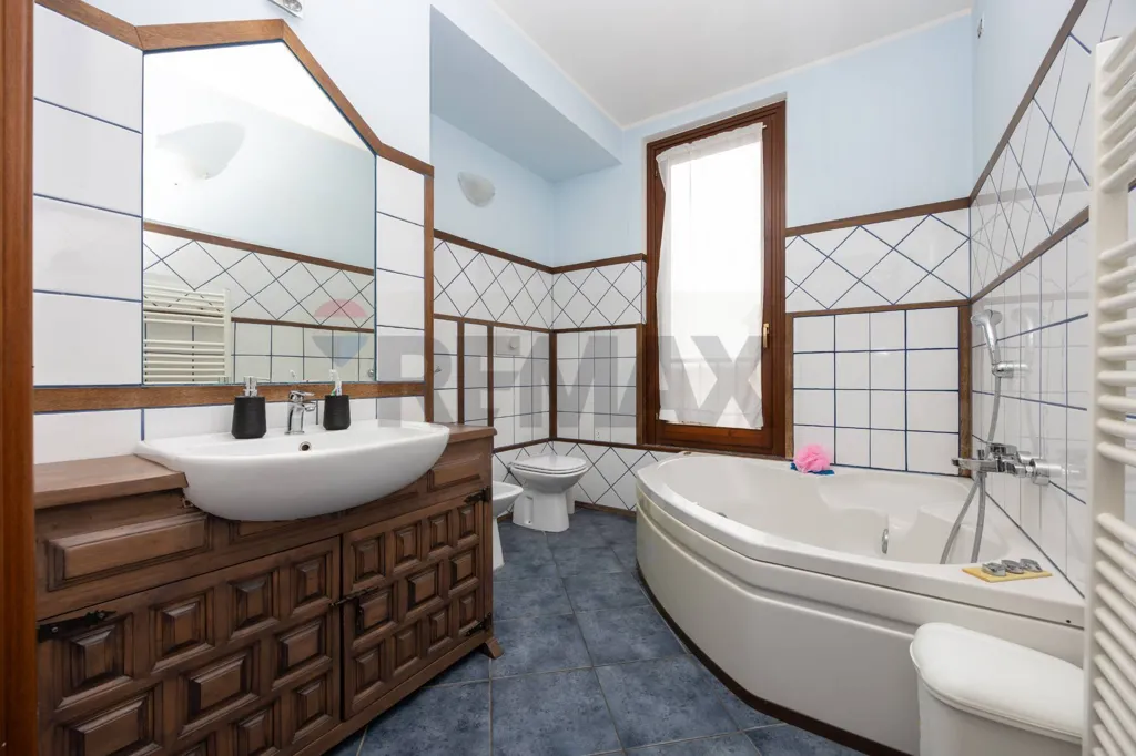 Vannitoad - Duplex Apartment with Terrace in Zelo Buon Persico