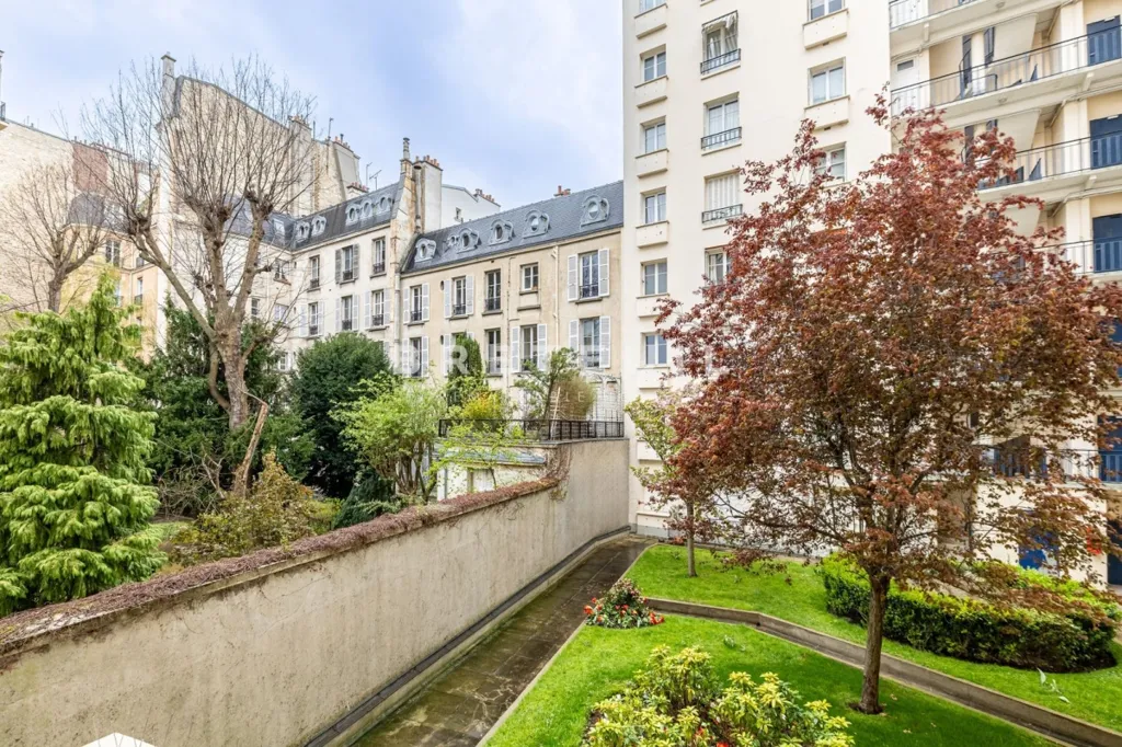 Appartement 4 pièces à Paris 16ème