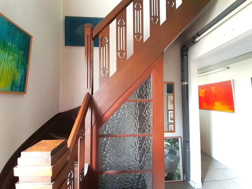 Rooms - Mixed-Use House with Garden in Nijlen