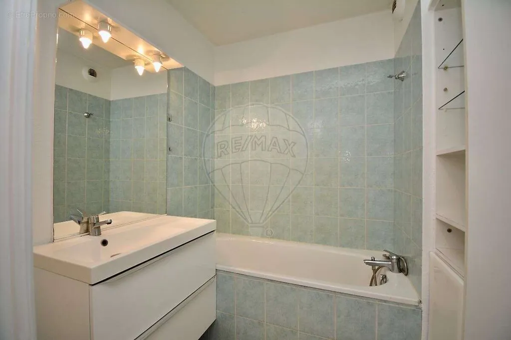 Appartement 2 pièces à Cagnes-Sur-Mer