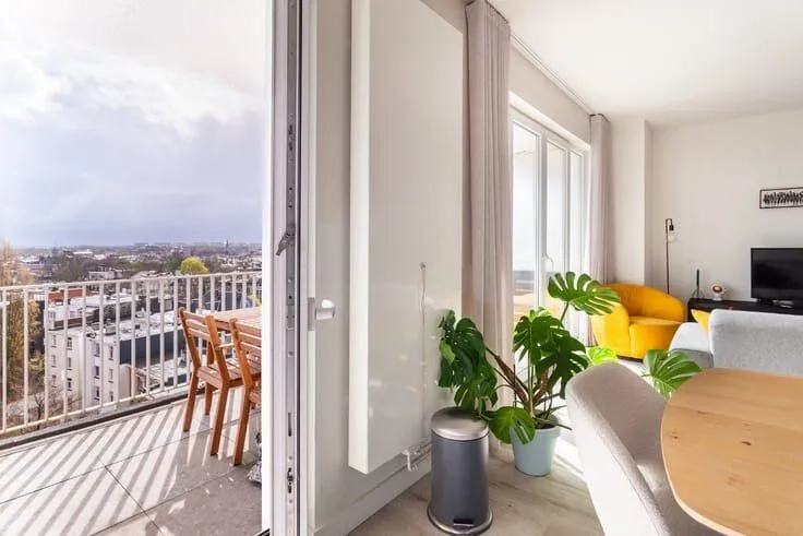 Living Room - Apartment with Canal View in Antwerp