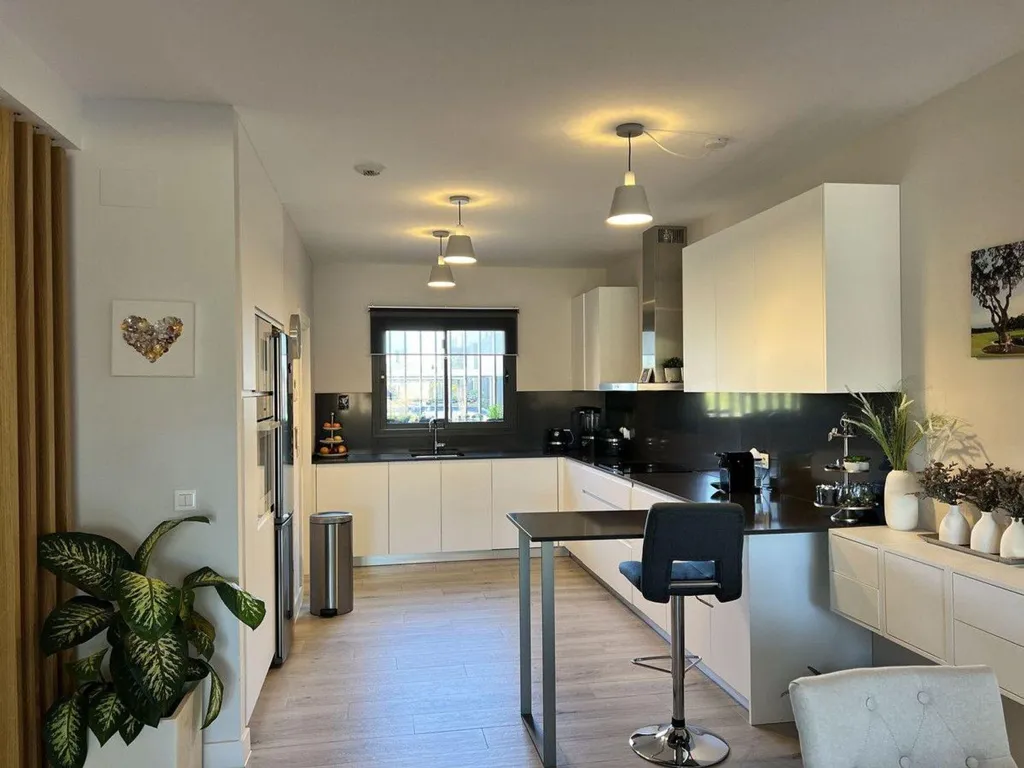 Cucina - Modern Villa with Golf View in San Roque