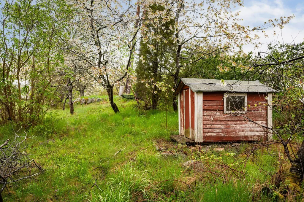 Aed - Villa with Development Potential in Snättringe