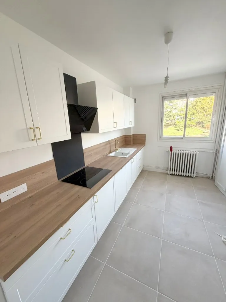 Köök - Renovated Apartment with Balcony in Le Mans