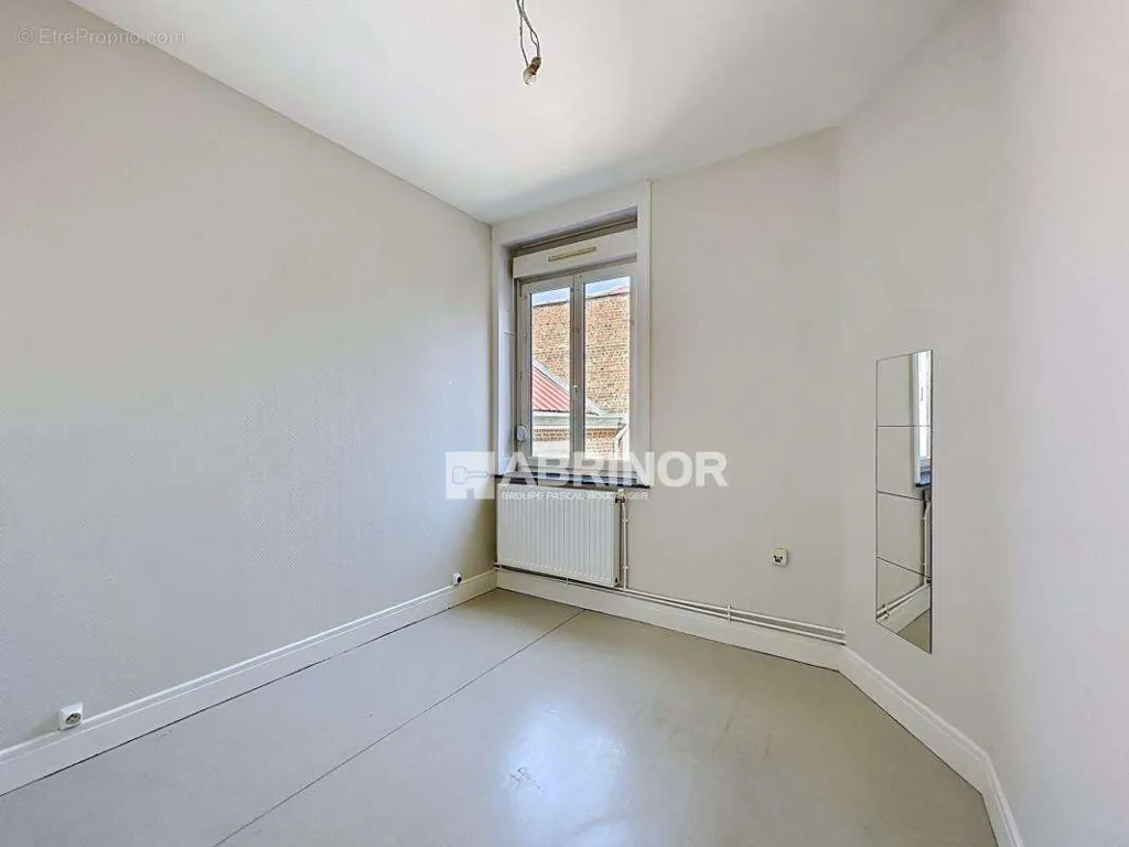 Pièces - Appartement 3 Pièces Centre Ville à Tourcoing