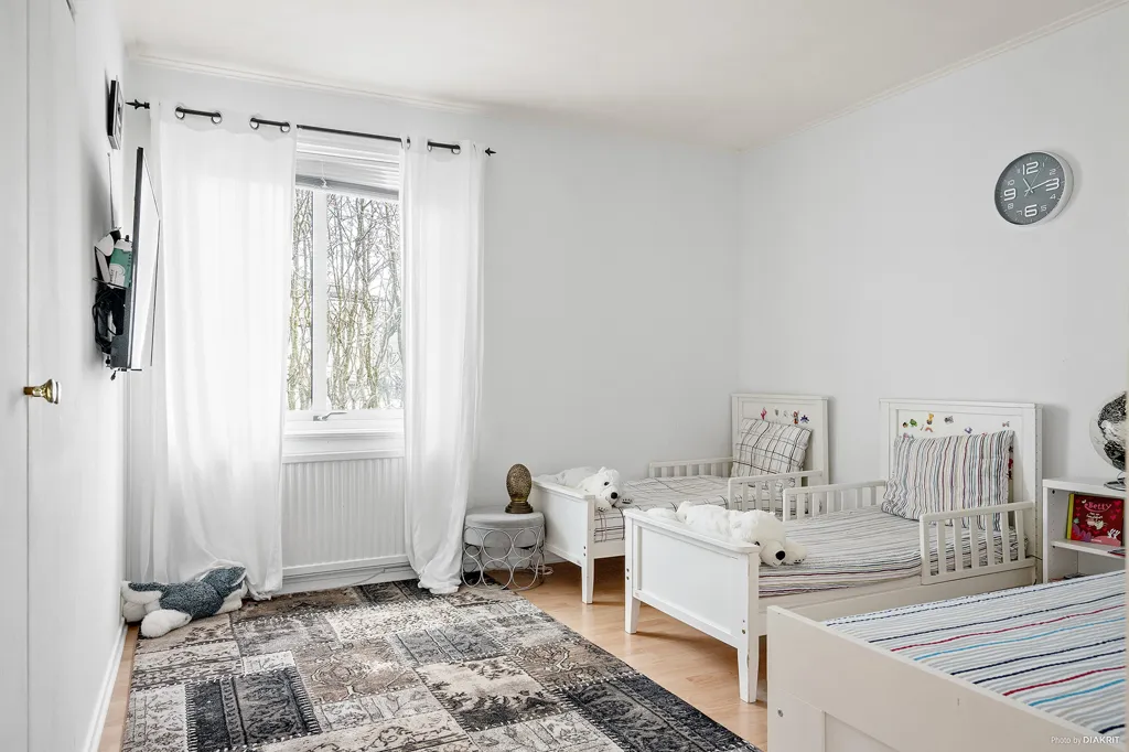 Magamistoad - Converted Schoolhouse with Garden in Landeryd
