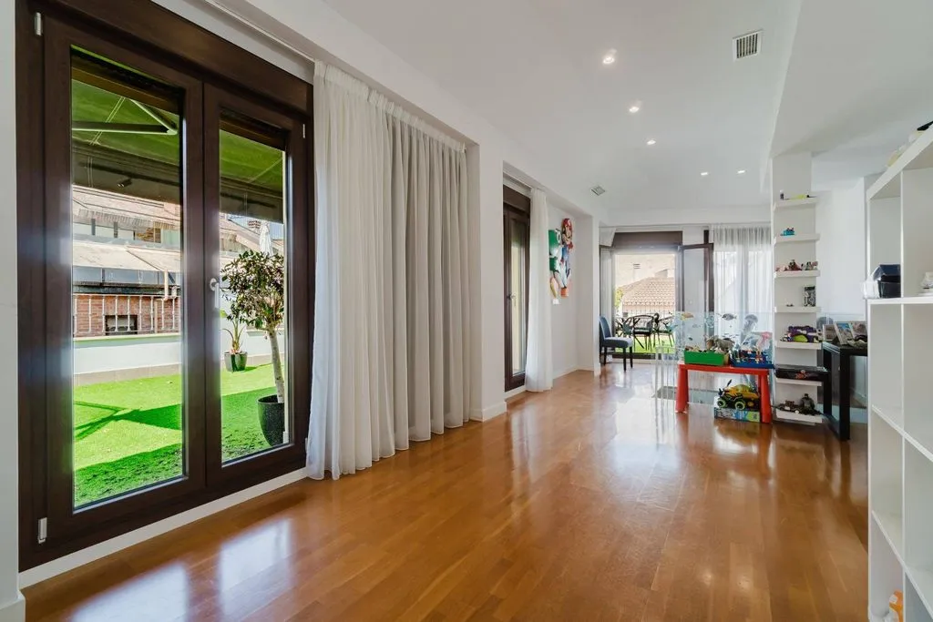 Elutuba - Luxury Penthouse with Terrace in Murcia
