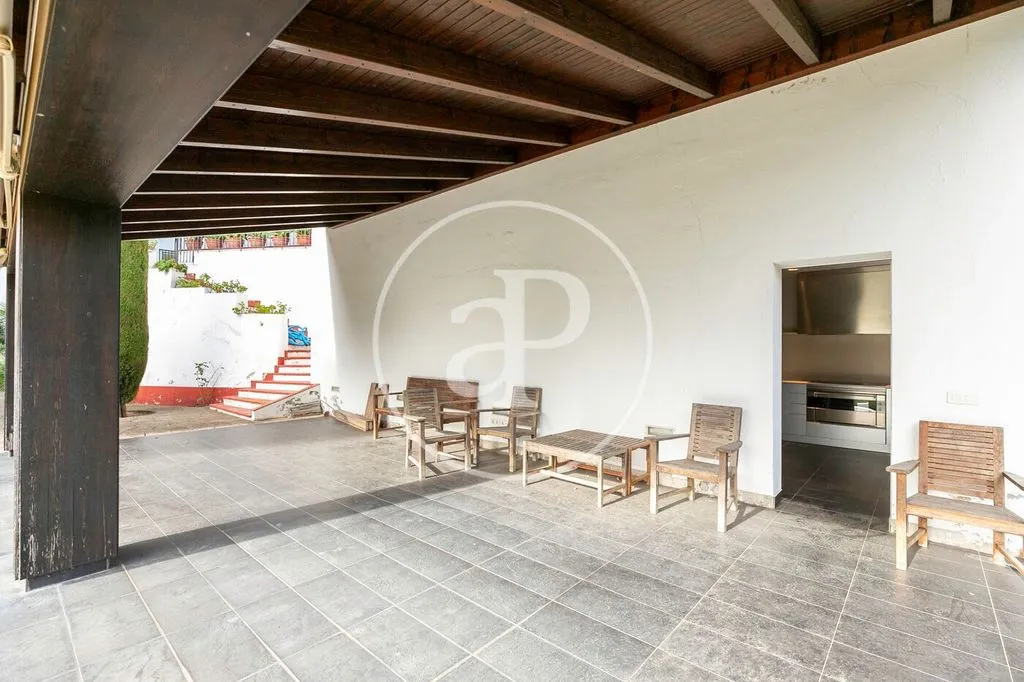 Terrasse - Luxury Villa with Pool in Sant Andreu de Llavaneres