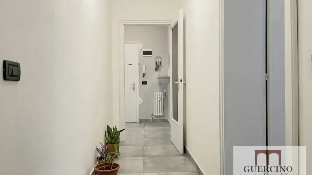 hallway_entrance