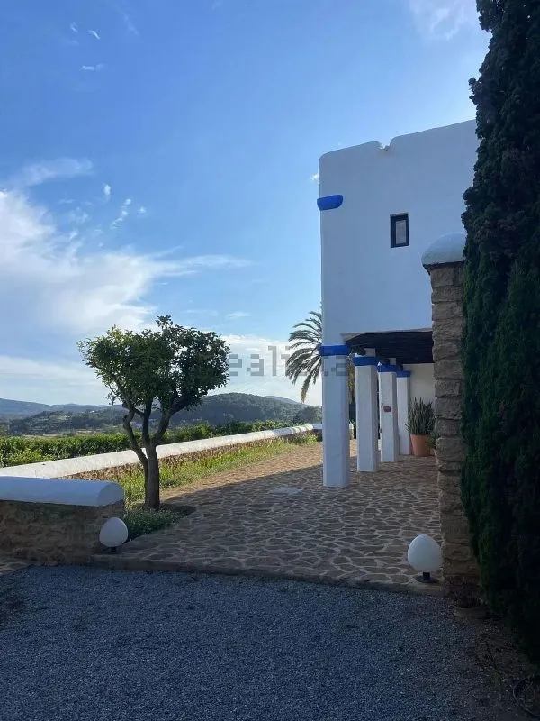 Välivaade - Chalet with Pool and Terrace in San Carles