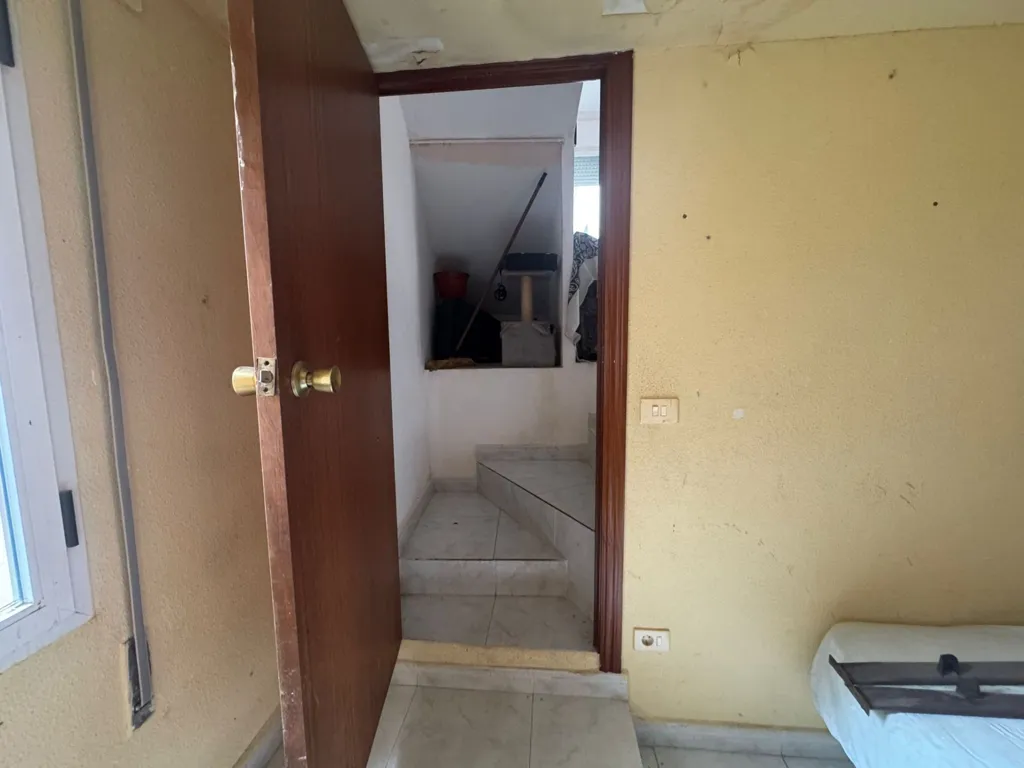Rooms - Furnished Duplex in Brea de Aragón
