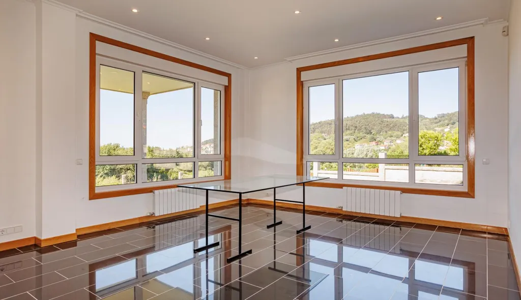 Elutuba - New Villa with Sea Views in Poio