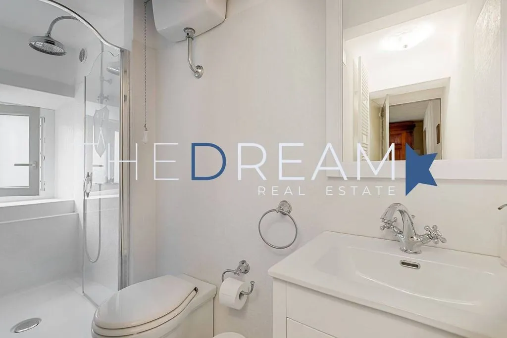 Bagni - 5-Bedroom Flat in Historic Building, Lucca