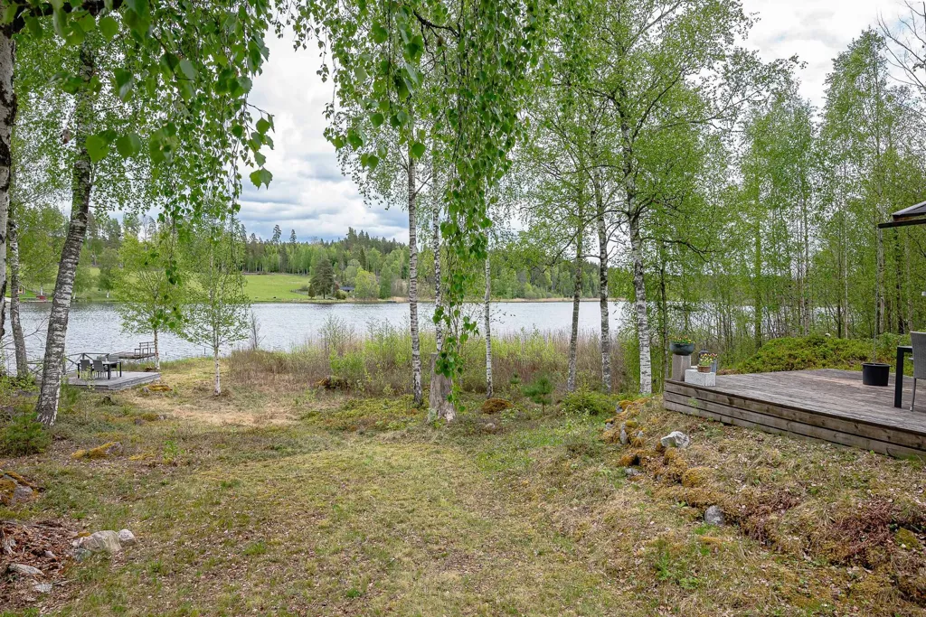 Jardin - Holiday Home with Lakeside Plot in Övre Malmen