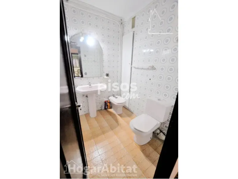 Vannitoad - Spacious Apartment with Balcony in Malilla, Valencia