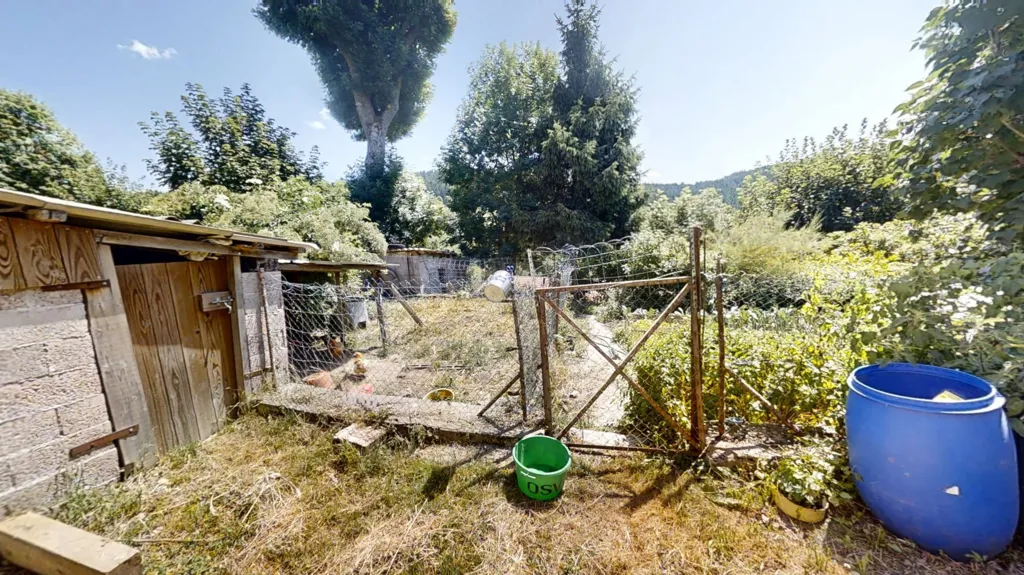 Giardino - Stone House with Grange in Countryside Hamlet