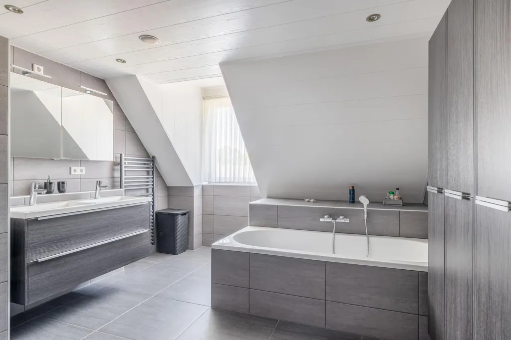 Salles de bain - Spacious Detached House with Garden in Hapert