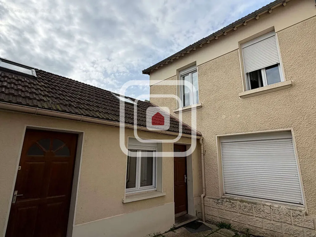 Extérieur - Appartement T2 dans Petite Copropriété à Luton