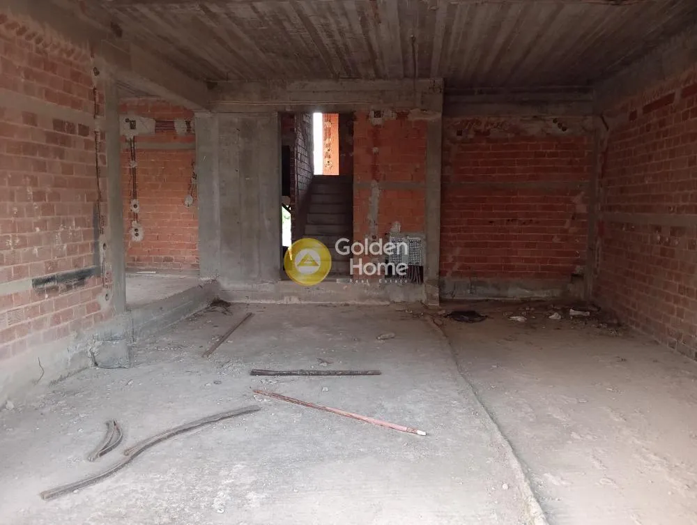 Garage - Semi-Finished Apartment with Garden in Coropi Centre