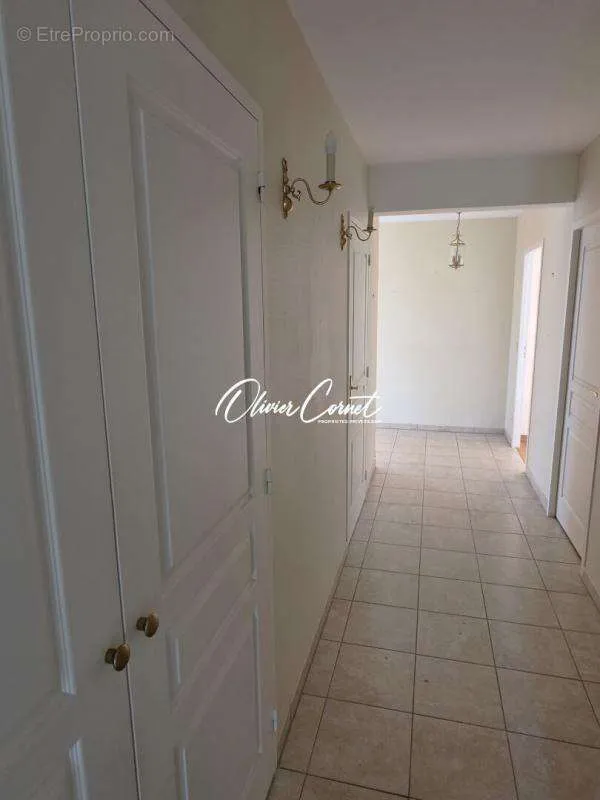 Esik - City Centre Flat with Balcony in Nogent-le-Rotrou