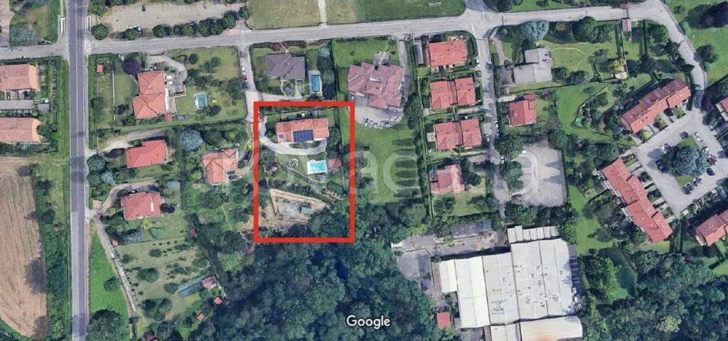 Vue aérienne - Auctioned Rustic Apartment with Balcony in Imbersago