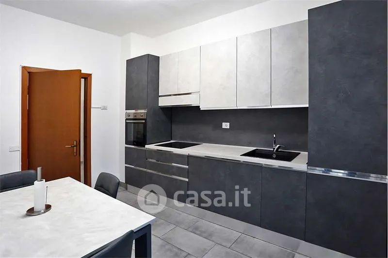 Cucina - Monolocale con balcone nel centro di Castellanza
