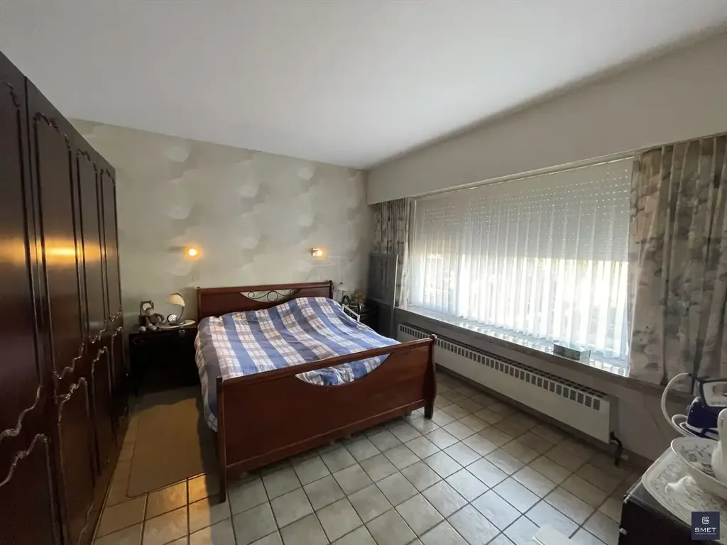Chambres - Maison avec garage et jardin près du bois