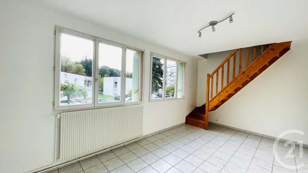 Elutuba - Duplex Apartment with Garden Access in Chartres