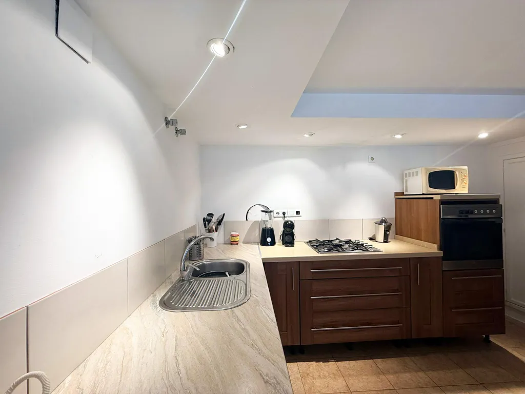 Kitchen - Beachfront Apartment with Commercial Units in Ayamonte