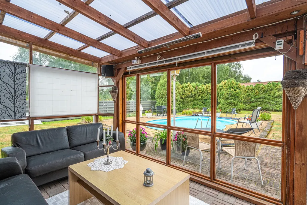 Terrass - Spacious House with Pool in Skåne