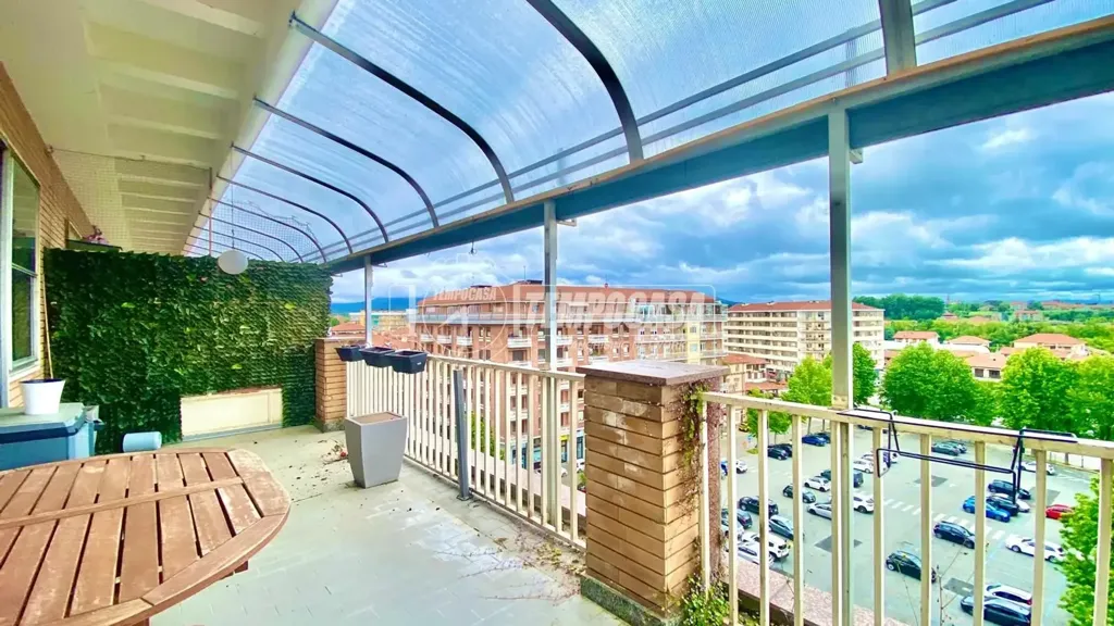 Rõdu - Apartment with Terrace in Piazza Castello, Ciriè