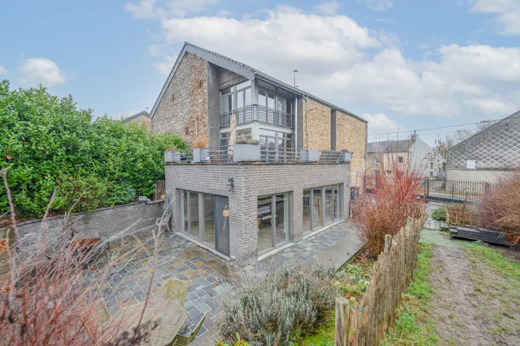Duplex Haut de Gamme avec Jardin à Nandrin