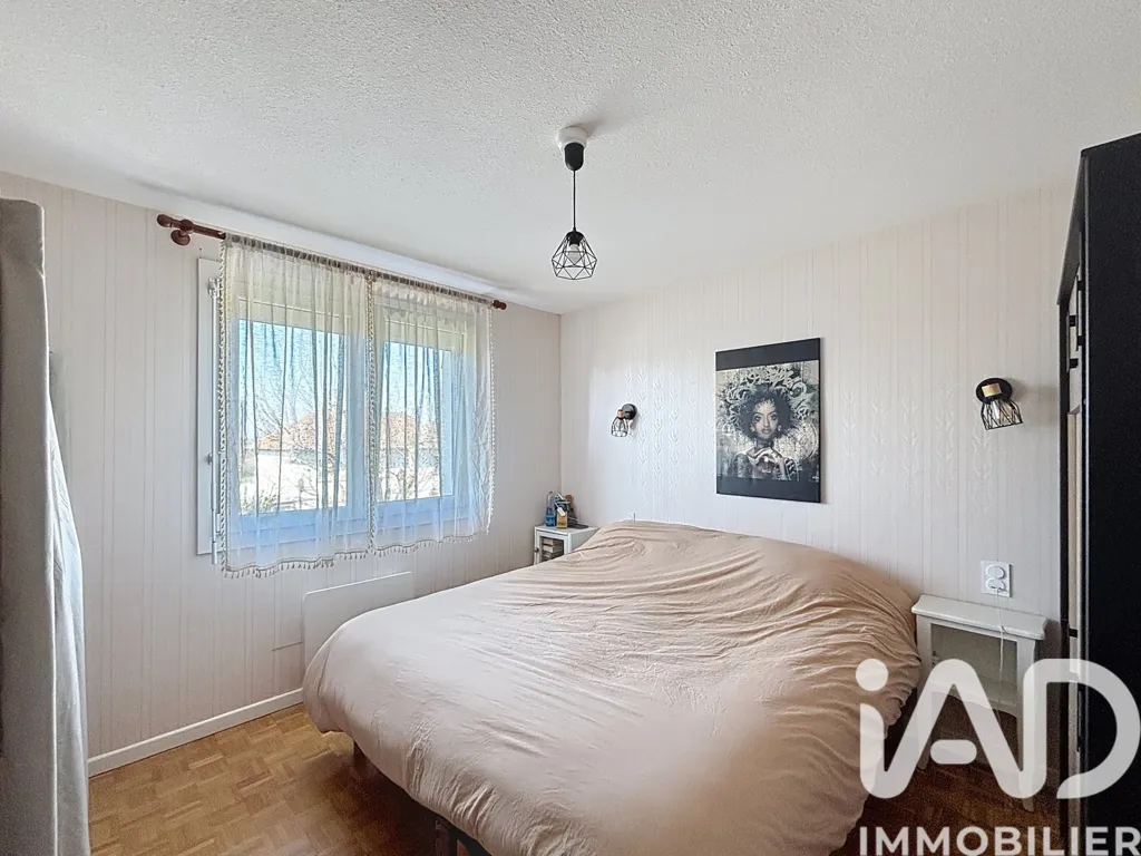 Bedrooms - Traditional House with Pool in Cousance