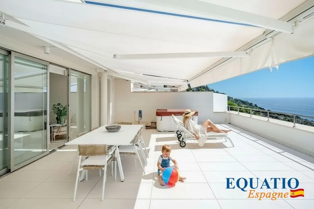 Terrace - Luxury Apartment with Sea View in Altea