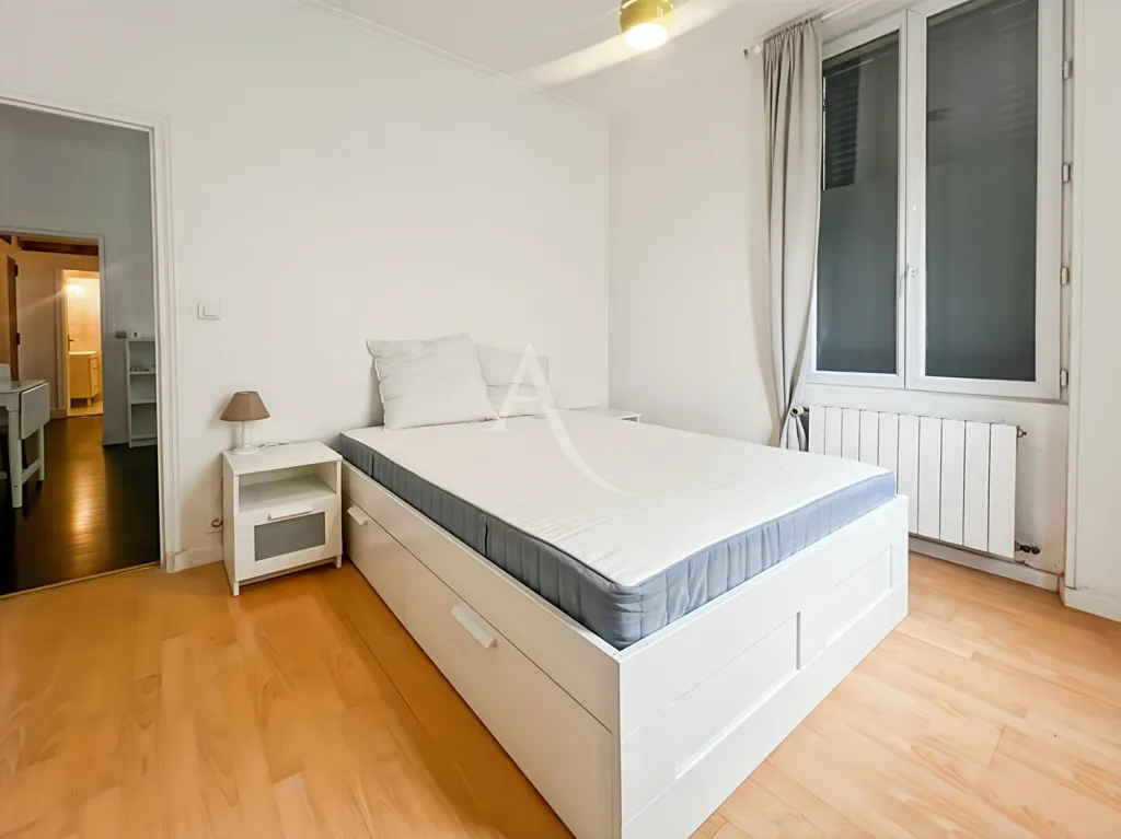 Chambres - Appartement T2 Meublé au Rez-de-Chaussée à Joinville-le-Pont