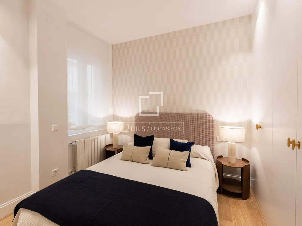 Bedrooms - Luxury Flat with High Ceilings in Salamanca