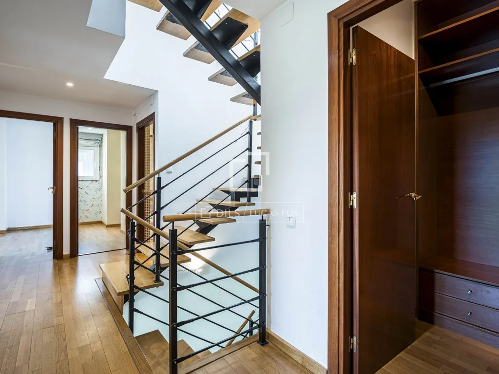 Pièces - Luxury Villa with Pool in Sant Cugat