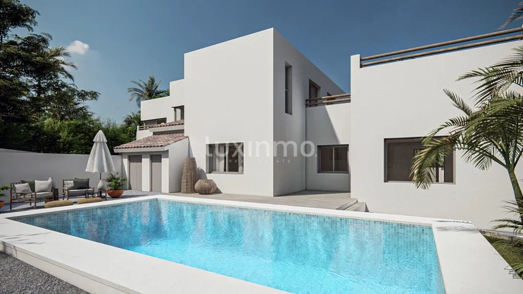 Bassein - Detached House with Redevelopment Potential in L'Albir