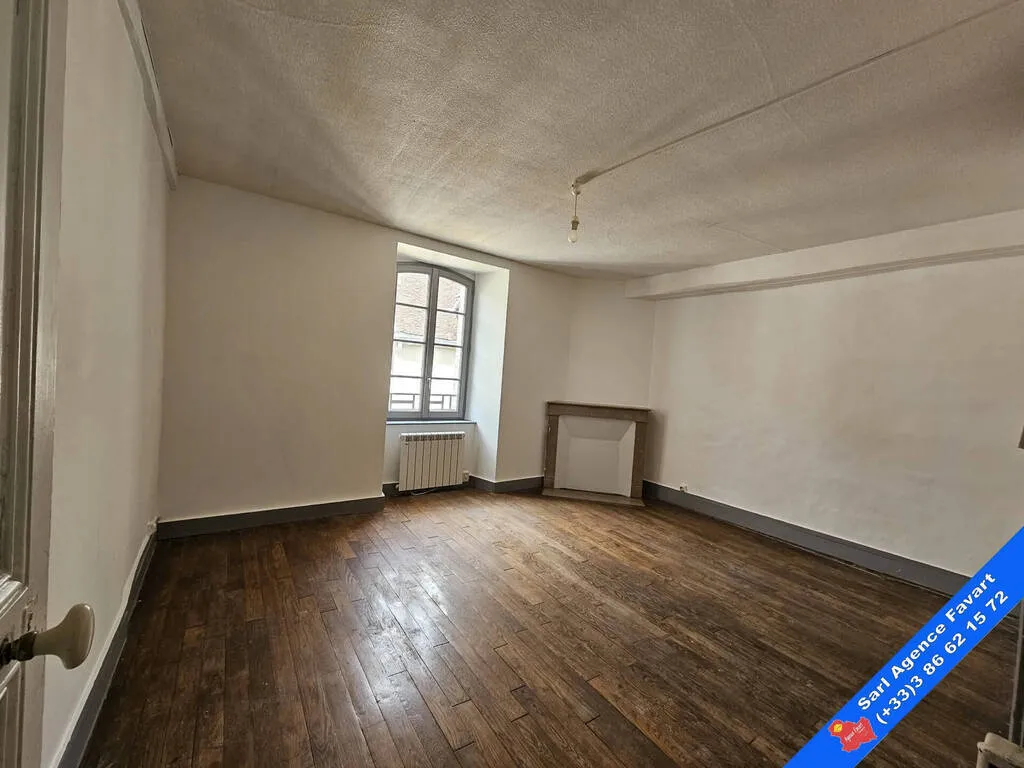 Pièces - Appartement 3 Pièces au 1er Étage à Joigny