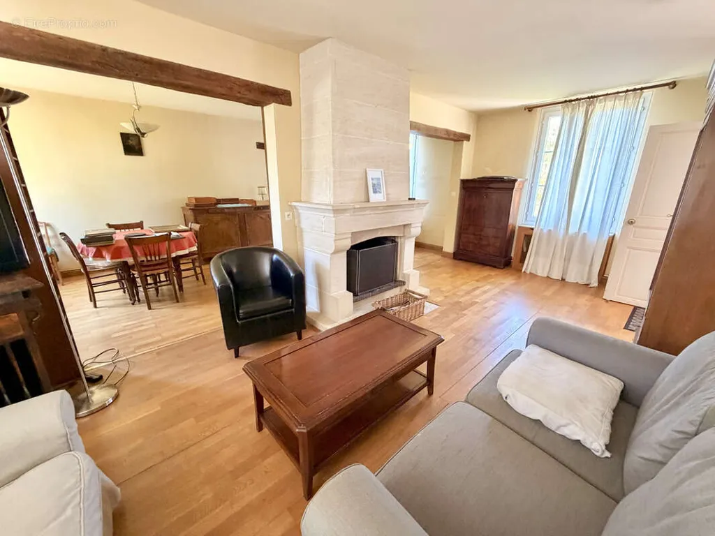 Elutuba - Charming Old House with Garden in Charente-Maritime