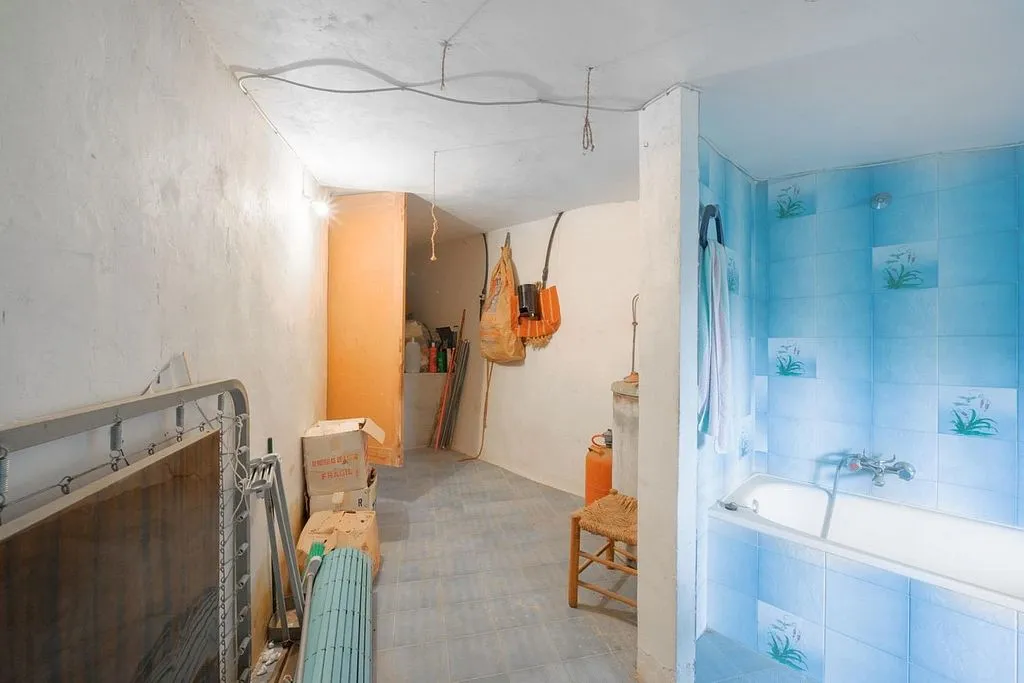 Bagni - Rural House with Potential in Fortuna